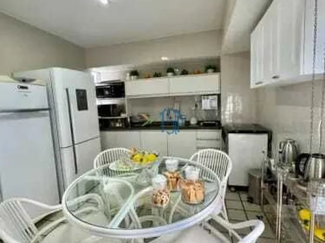 Imagem 14: Edifício Apollo - Apartamento no Residencial Apollo em Candelária Bem Localizada / Amplo Ideal para a Sua Família