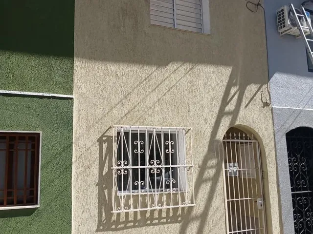 Imagem: Sobrado com sala, cozinha, wc, lavanderia