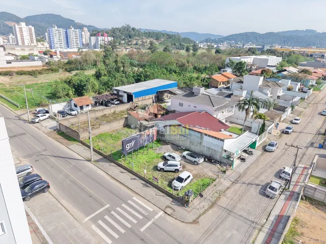 Imagem 6: Terreno À Venda com 420 M² no Humaitá - Perfil Residencial e Comercial