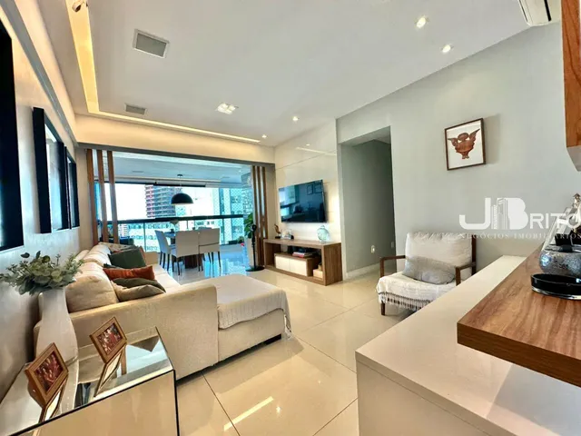 Imagem 2: Apartamento À Venda na Pituba, 3 Quartos, 89 M², Reformado, Varandão com Reiki, 2 Vagas Soltas
