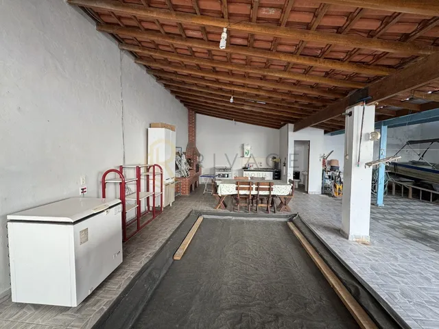 Imagem 6: Sobrado À Venda no Perequê-Açu em Ubatuba com 6 Suítes e 300 M² de Terreno