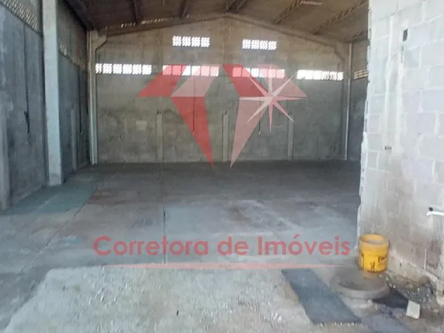 Imagem: O depósito possui 250m² de Área Privada e está