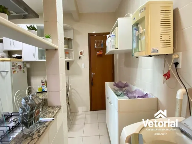 Imagem 8: Um apartamento que te acolhe sem igual. Totalmente reformado e vendido 100
