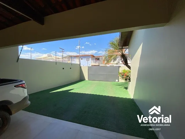 Imagem 11: Descubra a casa dos seus sonhos no bairro Renato Gonçalves! Essa luxuosa propriedade de