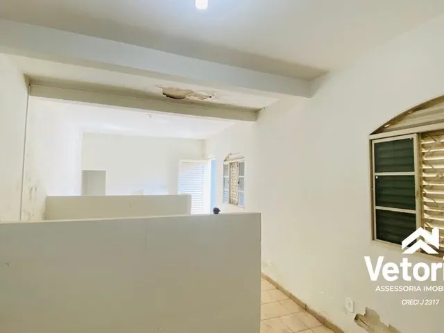 Imagem 4: Ponto comercial espaçoso e bem localizado para o seu negócio? Temos a opção perfeita