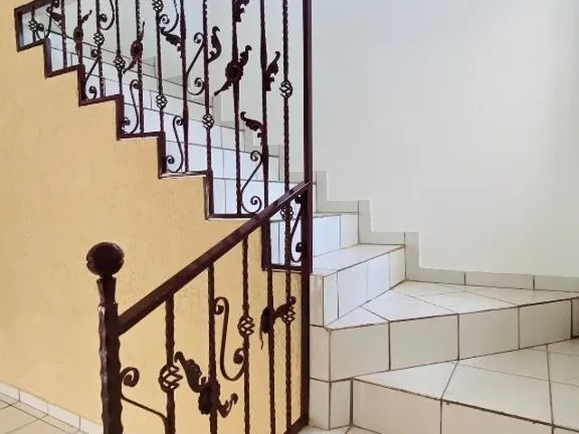 Imagem 9: Venha morar em uma casa espaçosa e confortável, perfeita para a sua família! Este