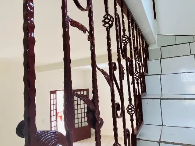 Imagem 11: Venha morar em uma casa espaçosa e confortável, perfeita para a sua família! Este