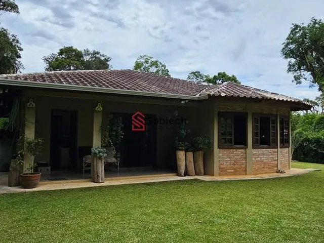 Imagem: Casa em condomínio na estrada da Graciosa