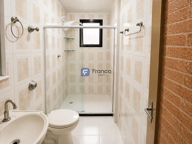 Imagem 14: Espaçoso Apartamento 3 Quartos na Praia do Morro, Guarapari - Conforto e Praticidade
