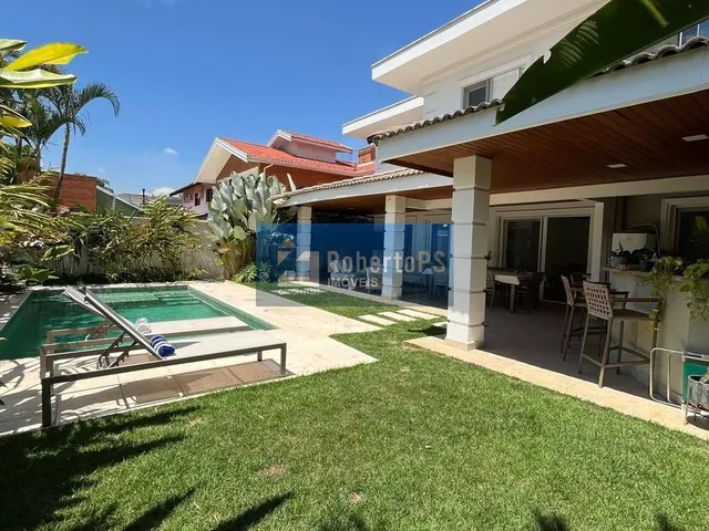 Imagem: Casa em Condomínio de Luxo com 4 Suítes