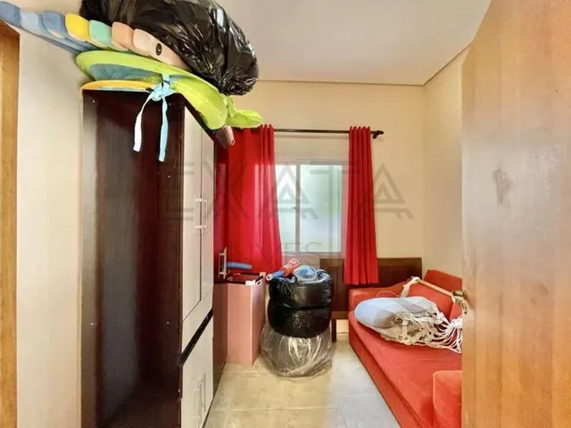 Imagem 6: Descrição do imóvel: Linda casa contemporânea, com 2 lareiras e ótimo