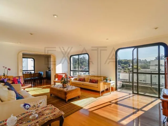 Imagem: Real Parque Apartamento duplex com iluminação
