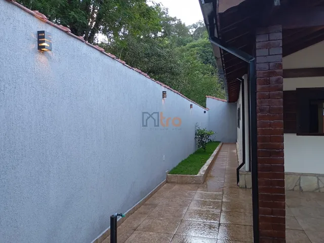 Imagem 3: Chácara à venda em Itajubá-MG, bairro São Pedro, 2 quartos, 2 salas, 2 banheiros, 2