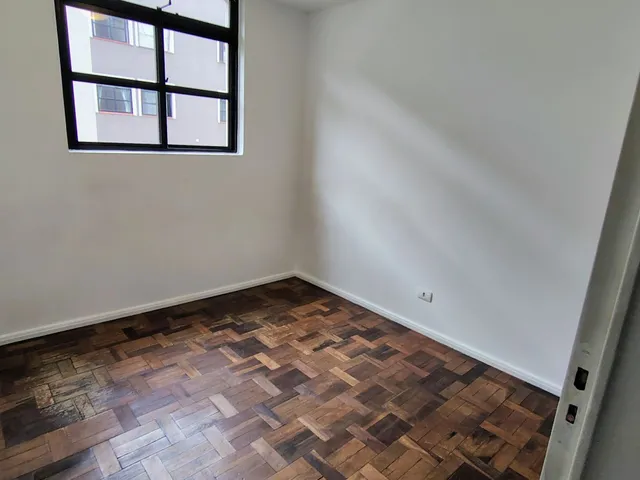 Imagem 7: Apartamento a Venda nas Mercês com 3 Quartos R$ 387.000,00