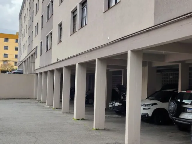 Imagem 15: Apartamento a Venda nas Mercês com 3 Quartos R$ 387.000,00