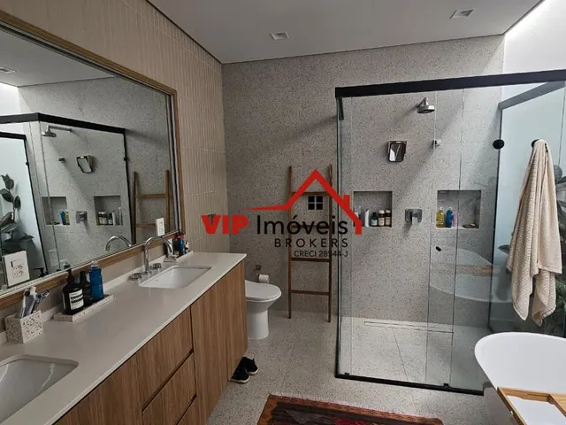 Imagem 11: Excelente Casa de Alto Padrão com 4 Suítes no Loteamento Fechado Terra Caxambu