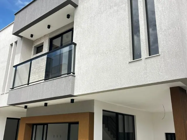Imagem: Casa Residencial em Lauro de Freitas - Bahia