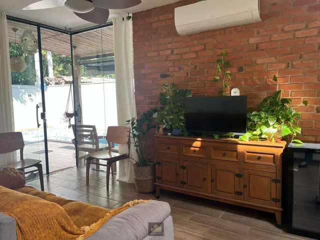 Imagem 4: Casa À Venda em Niterói, Ingá, com 2 Quartos, 107M²