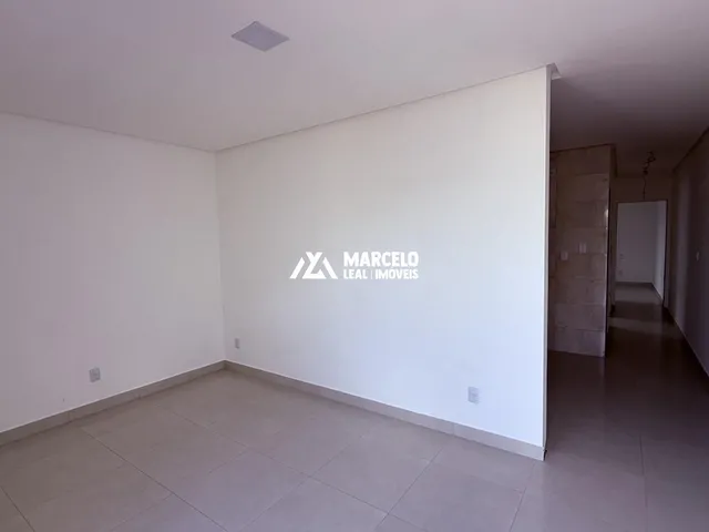 Imagem 12: Vendo casa nova de 2/4 send 01 suíte com excelente acabamento em otima localizaç