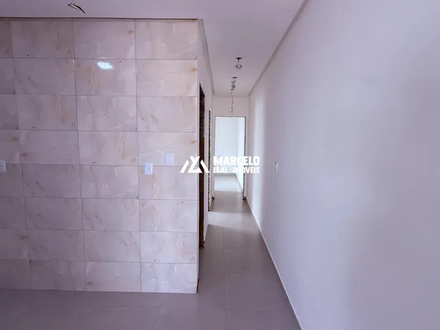 Imagem 13: Vendo casa nova de 2/4 send 01 suíte com excelente acabamento em otima localizaç