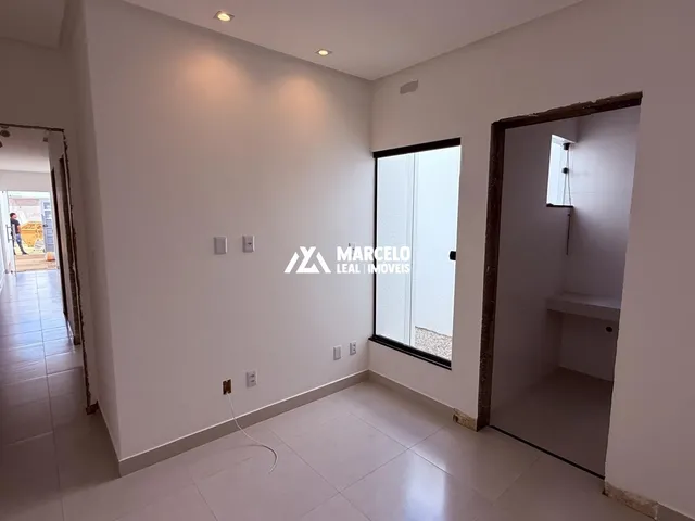 Imagem 4: Vendo casa nova de 2/4 send 01 suíte com excelente acabamento em otima localizaç