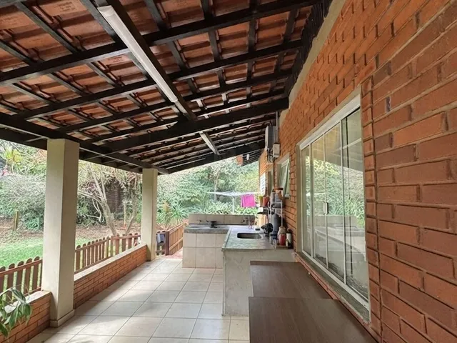 Imagem 13: Chácara no asfalto