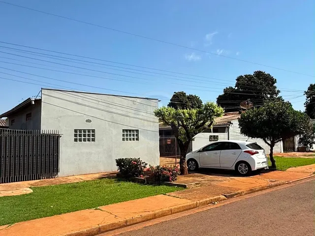 Imagem: 4 casas simples no terreno
