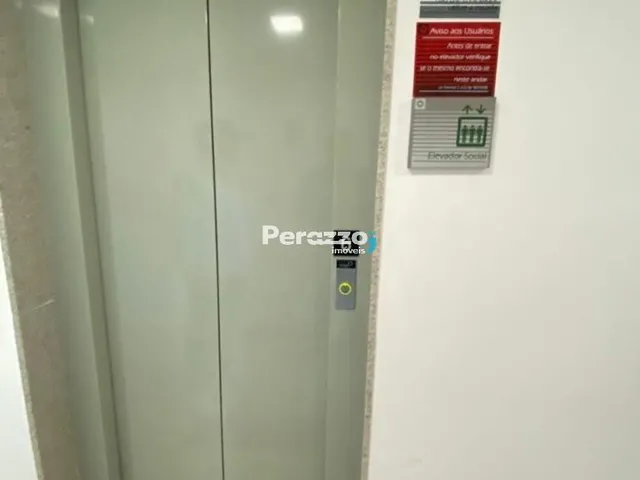 Imagem 13: Vista Privilegiada, Sofisticação e Conforto em um Apartamento de Alto Padrão com 4