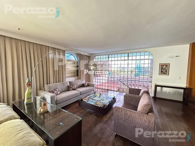 Imagem: A casa possui 4 Dormitórios, 4 Suítes, 7 Banheiros, 6