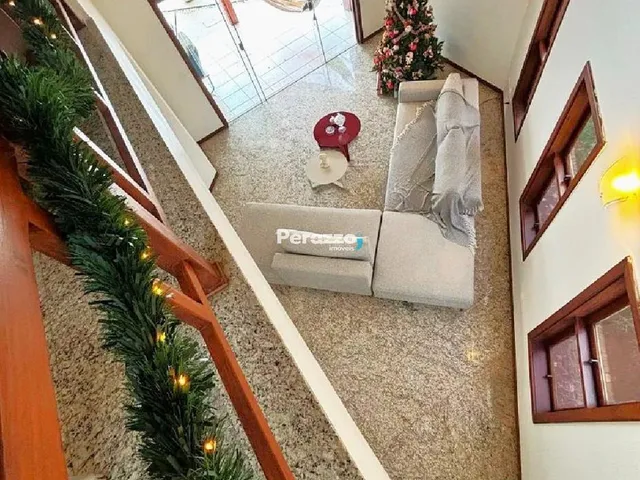 Imagem 2: 0 Casa com 4 dormitórios