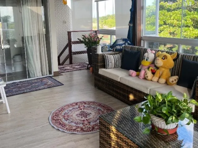 Imagem: A casa possui 3 Dormitórios, 2 Suítes, 3 Banheiros, 2