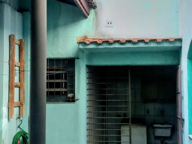 Imagem 2: Sobrado espaçoso na Vila Prudente: 4 quartos, 3 banheiros, 182m². Oportunidade única