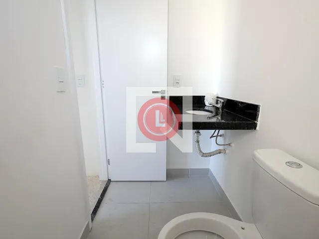 Imagem 7: Este encantador apartamento está localizado na desejada Vila Assunção, em Santo