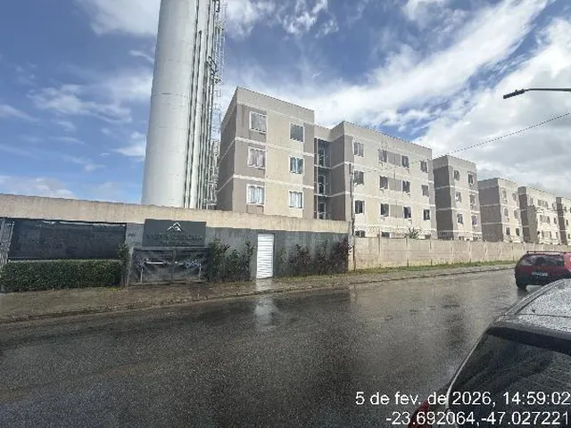 Imagem: O apartamento possui 2 Dormitórios, 1 Banheiro, 1 Vaga na