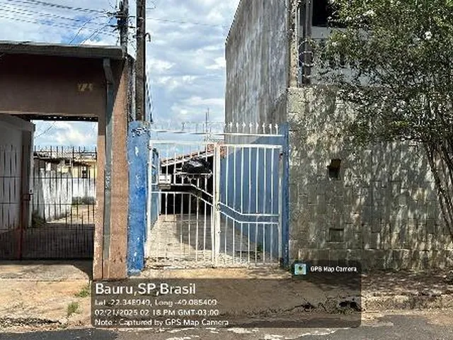 Imagem: A casa possui 2 Dormitórios, 1 Banheiro, 1 Vaga na