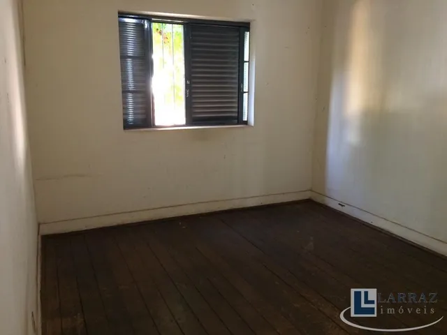 Imagem 5: Casa para venda no Centro de Ribeirão, na Rua Tibiriça, ótima localização, vocação