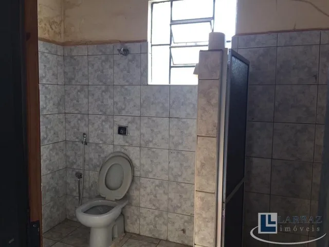 Imagem 10: Casa para venda no Centro de Ribeirão, na Rua Tibiriça, ótima localização, vocação