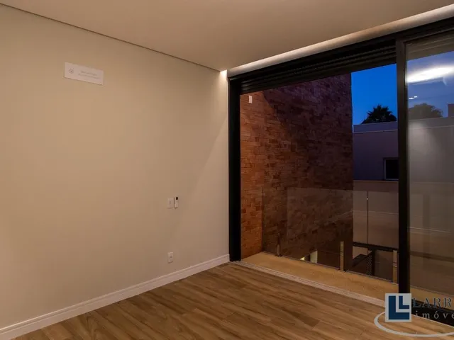 Imagem 5: Maravilhoso sobrado altíssimo padrão para venda no charmoso Alphaville em Bonfim