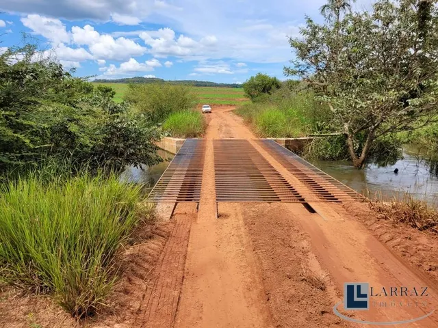 Imagem 15: Excelente fazenda para lavoura a venda na região do Prata-MG com 250 hectares sendo 180