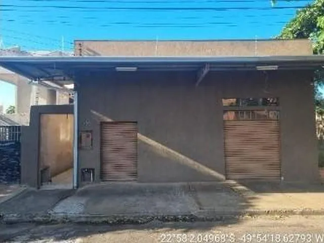 Imagem: O depósito possui 3 Dormitórios, 1 Banheiro, 1 Vaga na