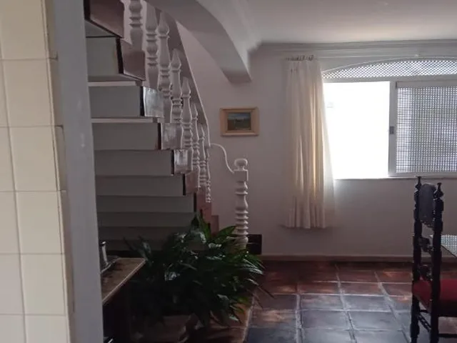 Imagem 5: Casa a VENDA Duplex no Caminho das Árvores, 4 quartos, 3 suítes, sendo 2 com closet e 1