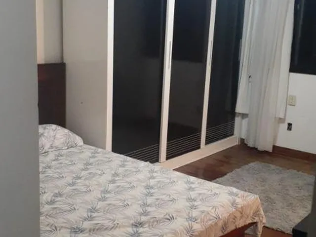 Imagem 14: Apartamento 207m2, andar alto, Sala ampla em L, 4 quartos, 3 suítes todos com closet