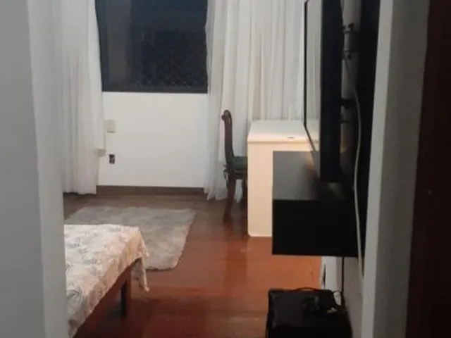Imagem 5: Apartamento 207m2, andar alto, Sala ampla em L, 4 quartos, 3 suítes todos com closet