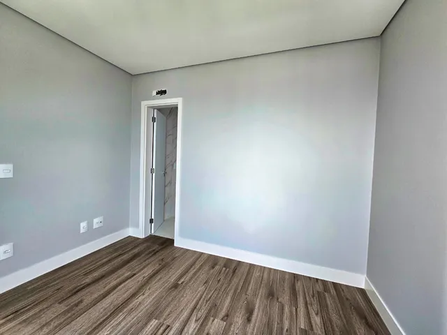 Imagem 3: Apartamento para Venda em Centro com 3 Quartos, Sendo 2 Suítes, 95M²