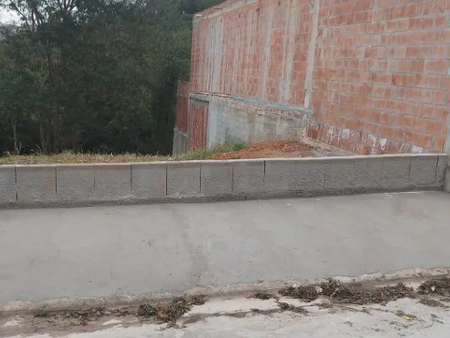 Imagem 4: Terreno com Leve Declive a Venda no Bairro Jardim Marambaia II em Jundiai Sp
