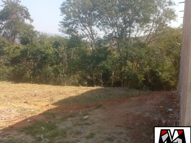 Imagem 2: Terreno com Leve Declive a Venda no Bairro Jardim Marambaia II em Jundiai Sp