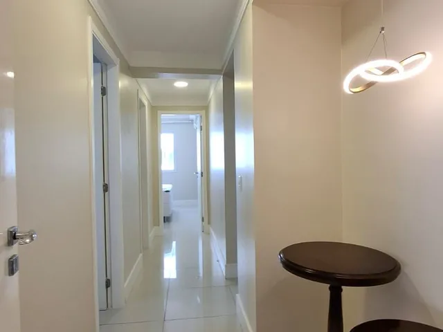 Imagem 3: APARTAMENTO À VENDA NA PONTA D’AREIA NO FAROL DA ILHA 4 QUARTOS 187 MOBILIADO!!