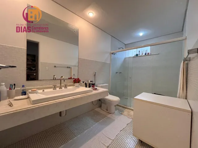 Imagem 3: Vendo Casa em Alphaville I com 600m2, 6/4, sendo 4 suítes, piscina privativa, espaço