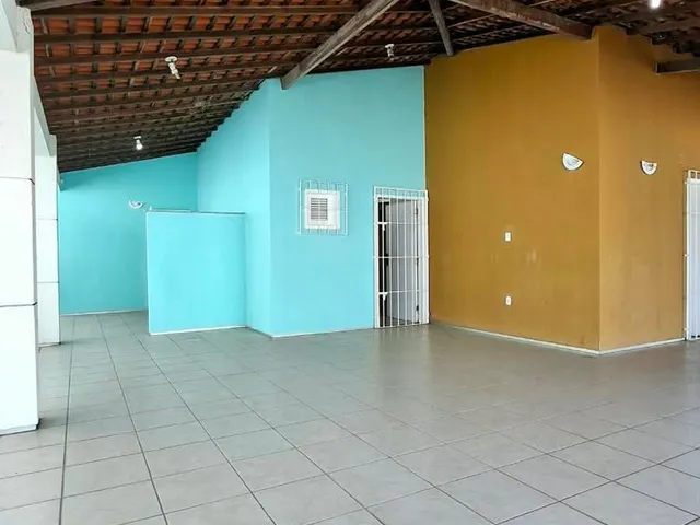 Imagem 2: Vende-Se Casa Duplex no Jardim Libanês - 5 Quartos (Suítes) - 648M² - Piscina