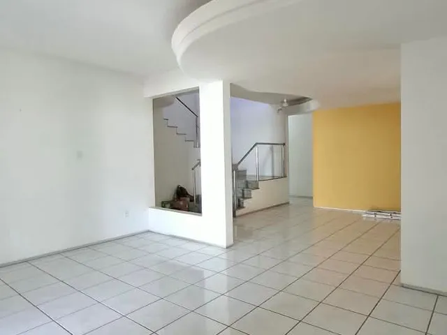 Imagem 14: Vende-Se Casa Duplex no Jardim Libanês - 5 Quartos (Suítes) - 648M² - Piscina
